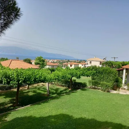 E Mare Apartments-marathias *