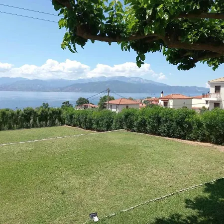 E Mare Apartments-marathias
