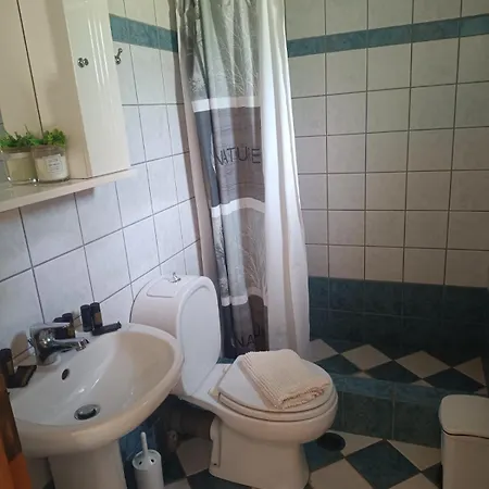E Mare Apartments-marathias