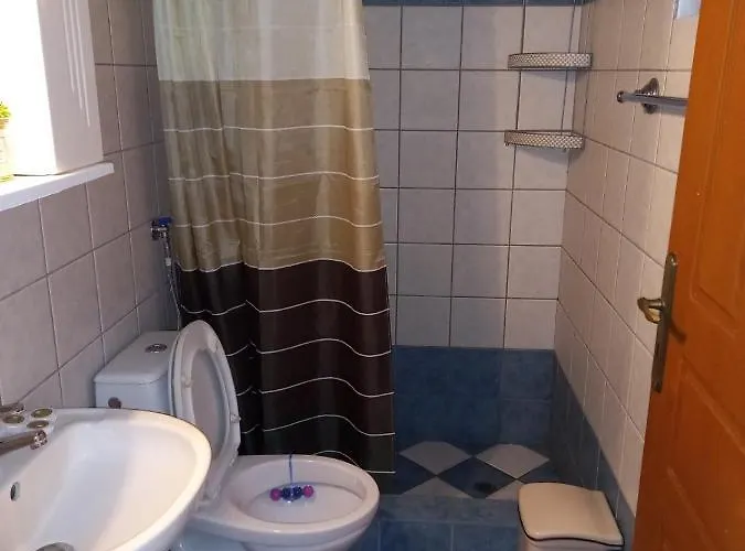 E Mare Apartments-marathias Apartament